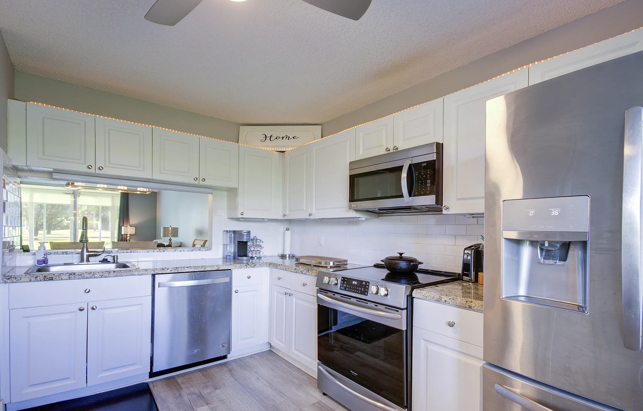 KITCHEN 2