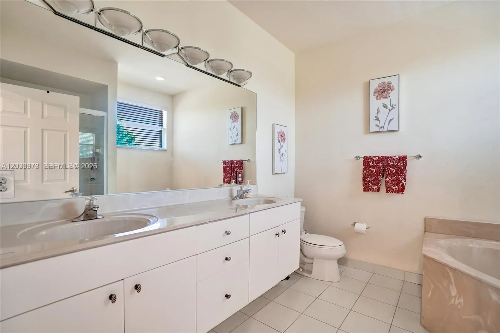 Property photo 212