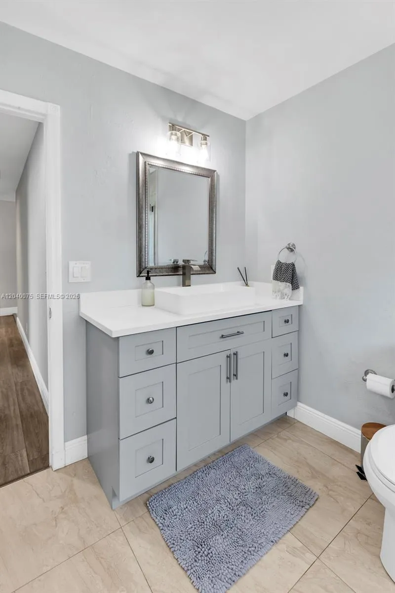 Property photo 35