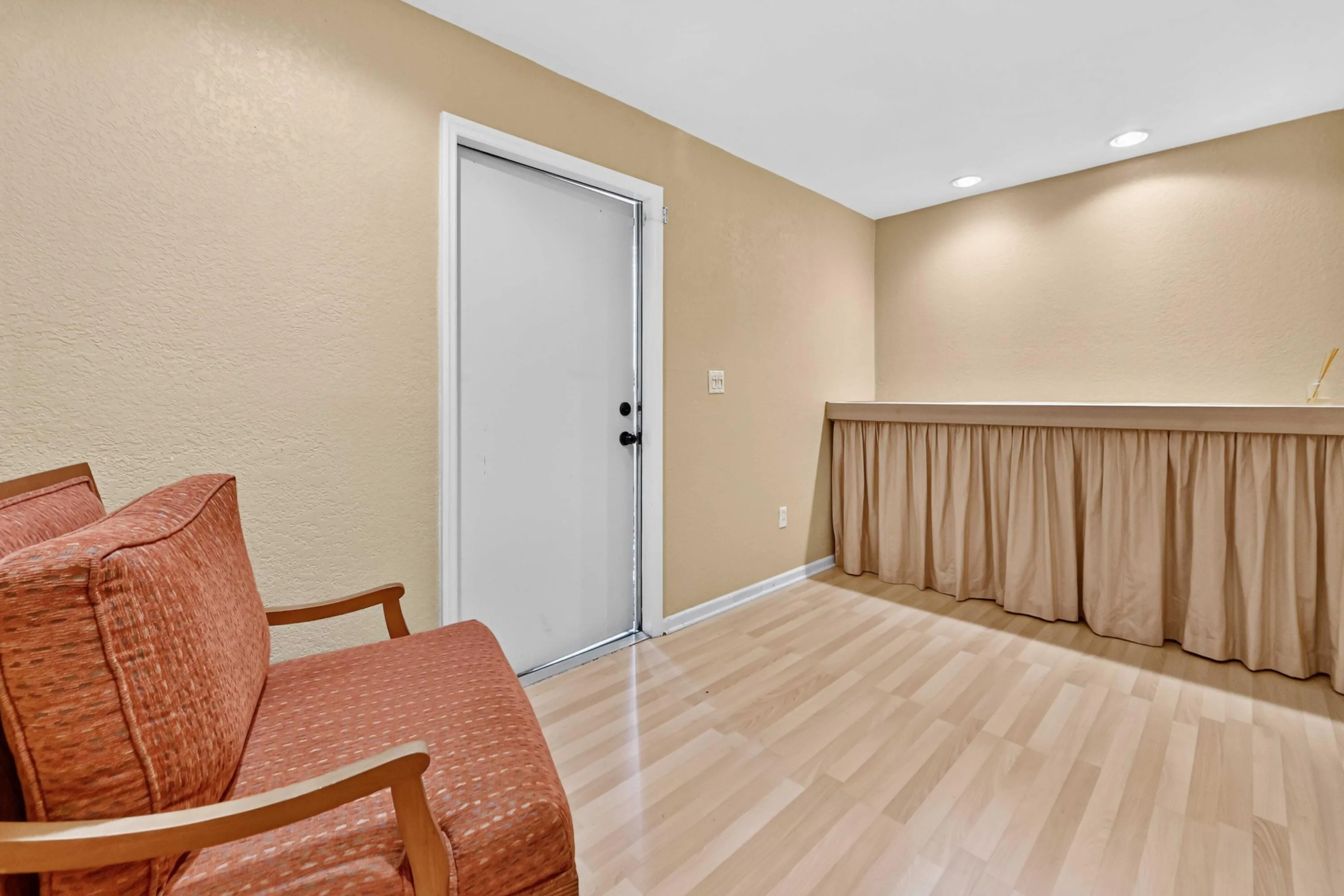 34 bonus room 01