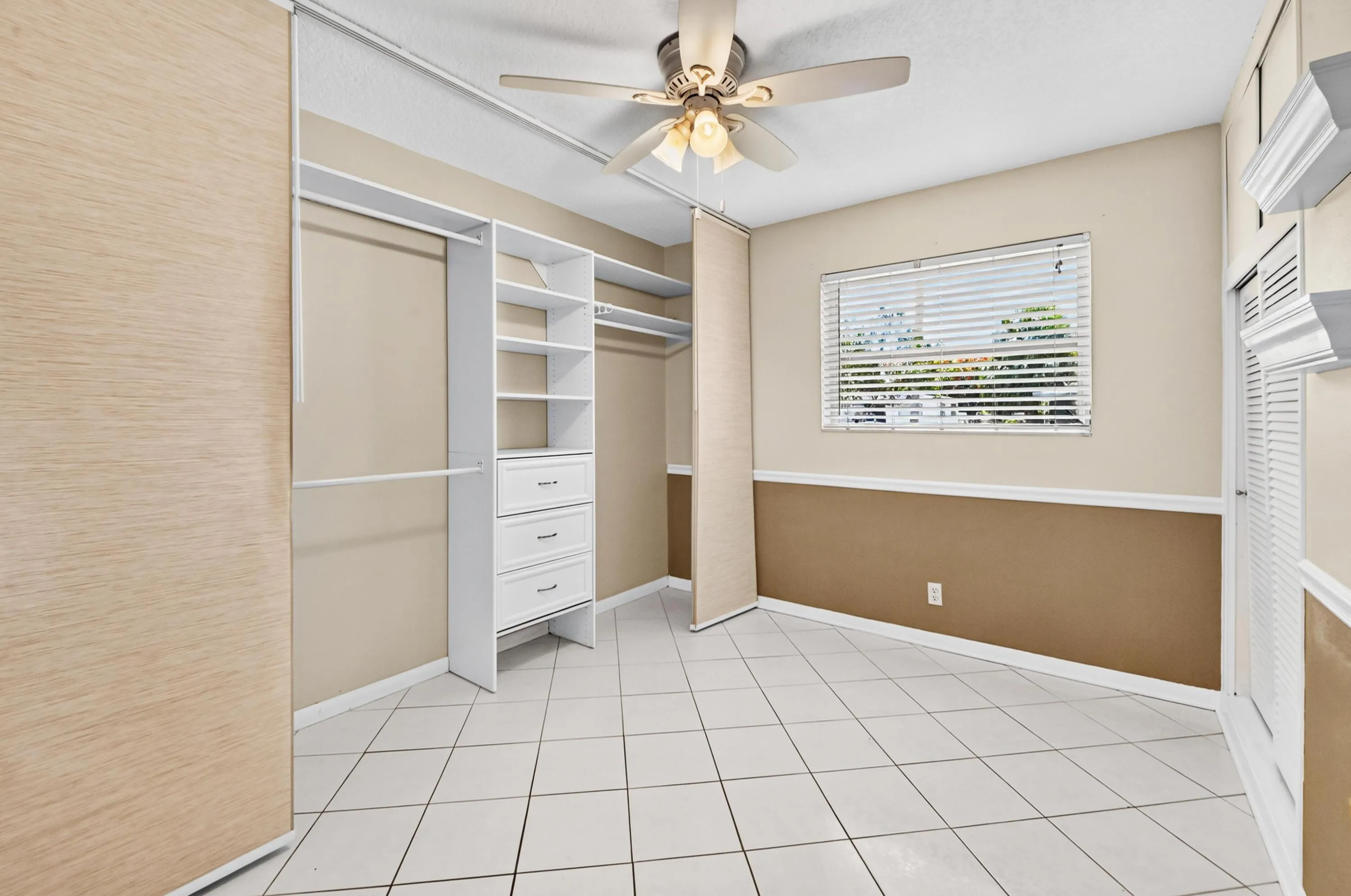 21 Bedroom 02