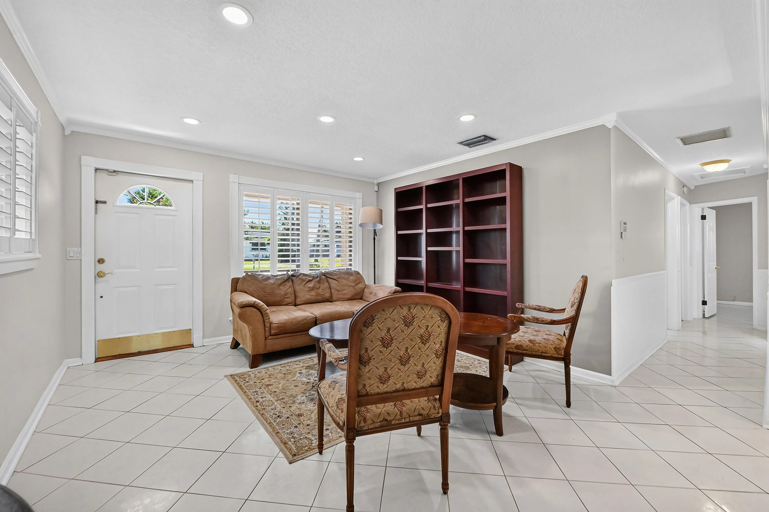 06 Living room 02