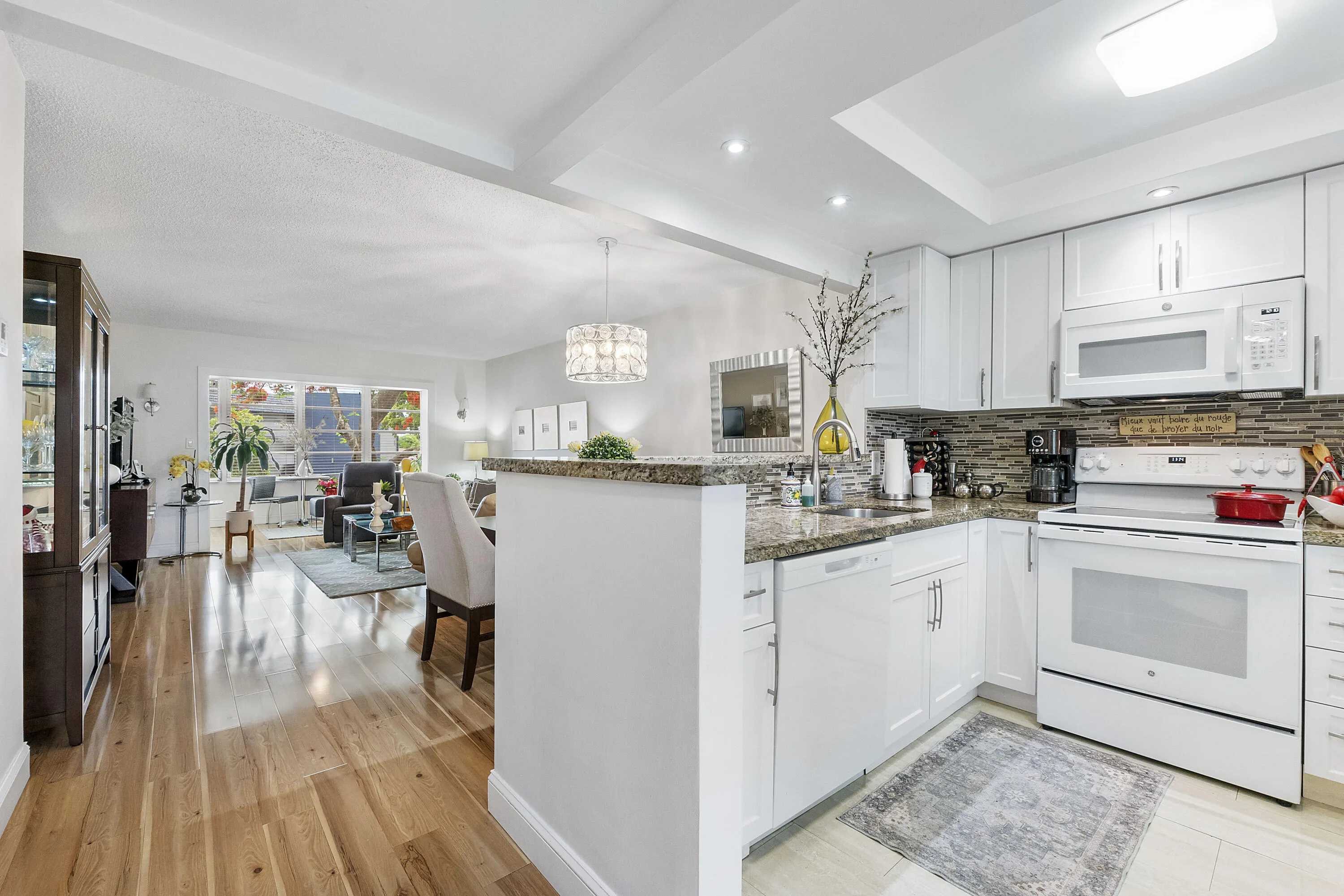7837 Golf Cir Dr u212_005