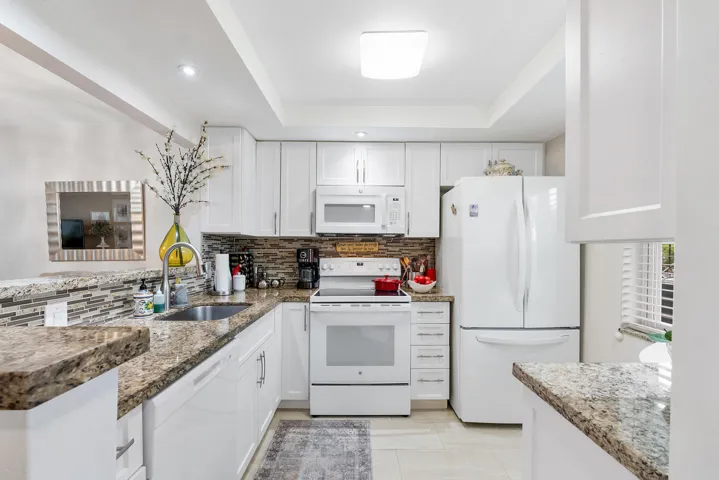 7837 Golf Cir Dr u212_013