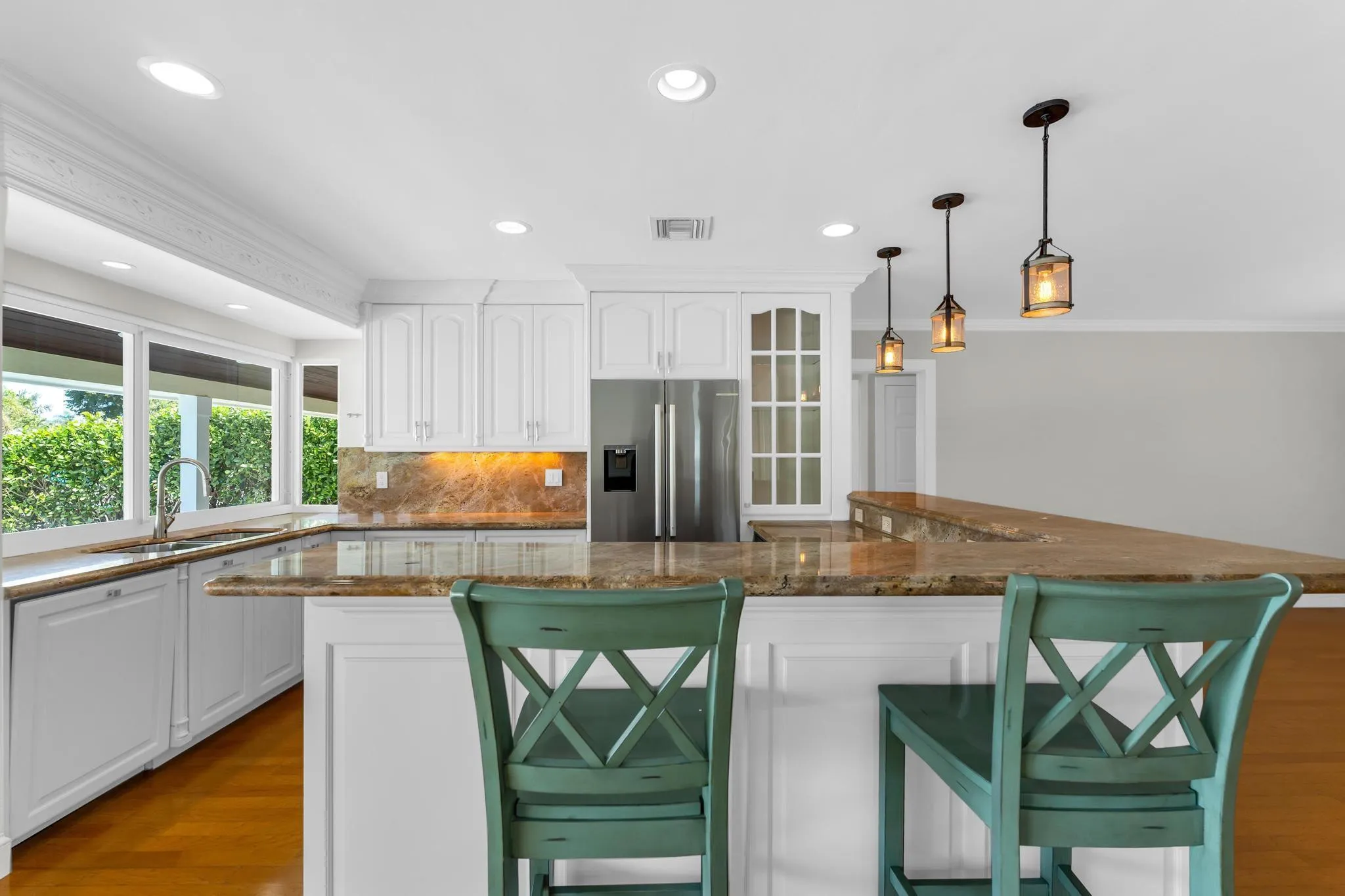 Open kitchen
