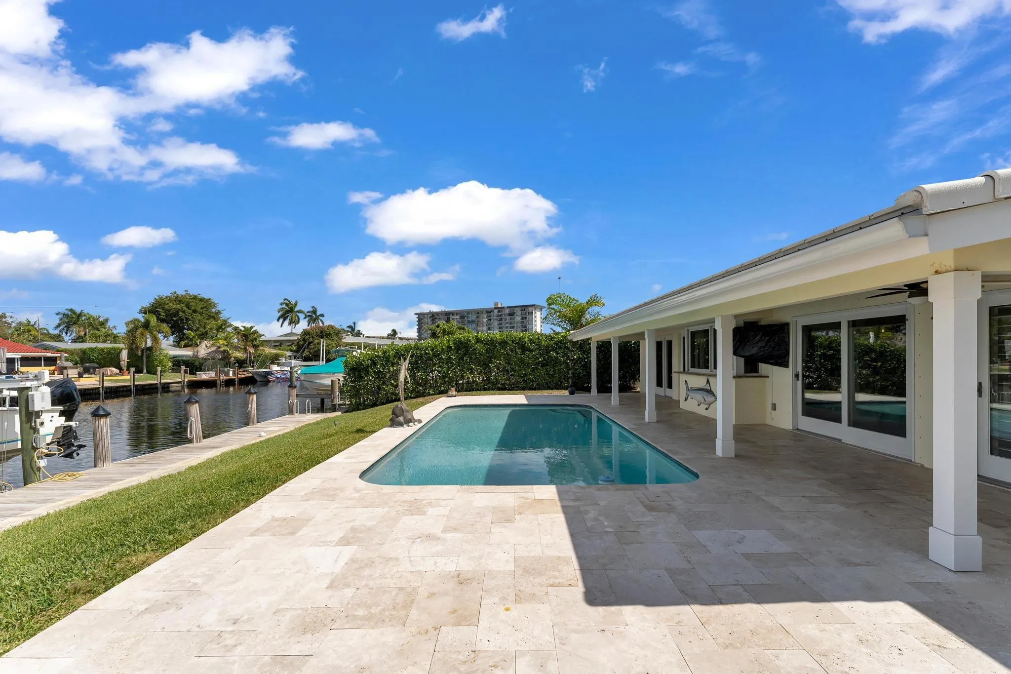 Nice clean and open bacy yard and pool