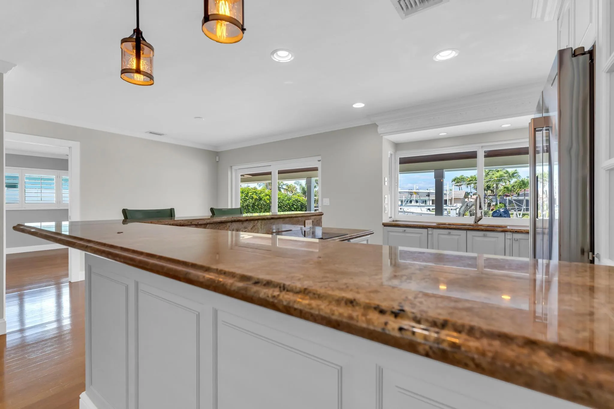 Open kitchen