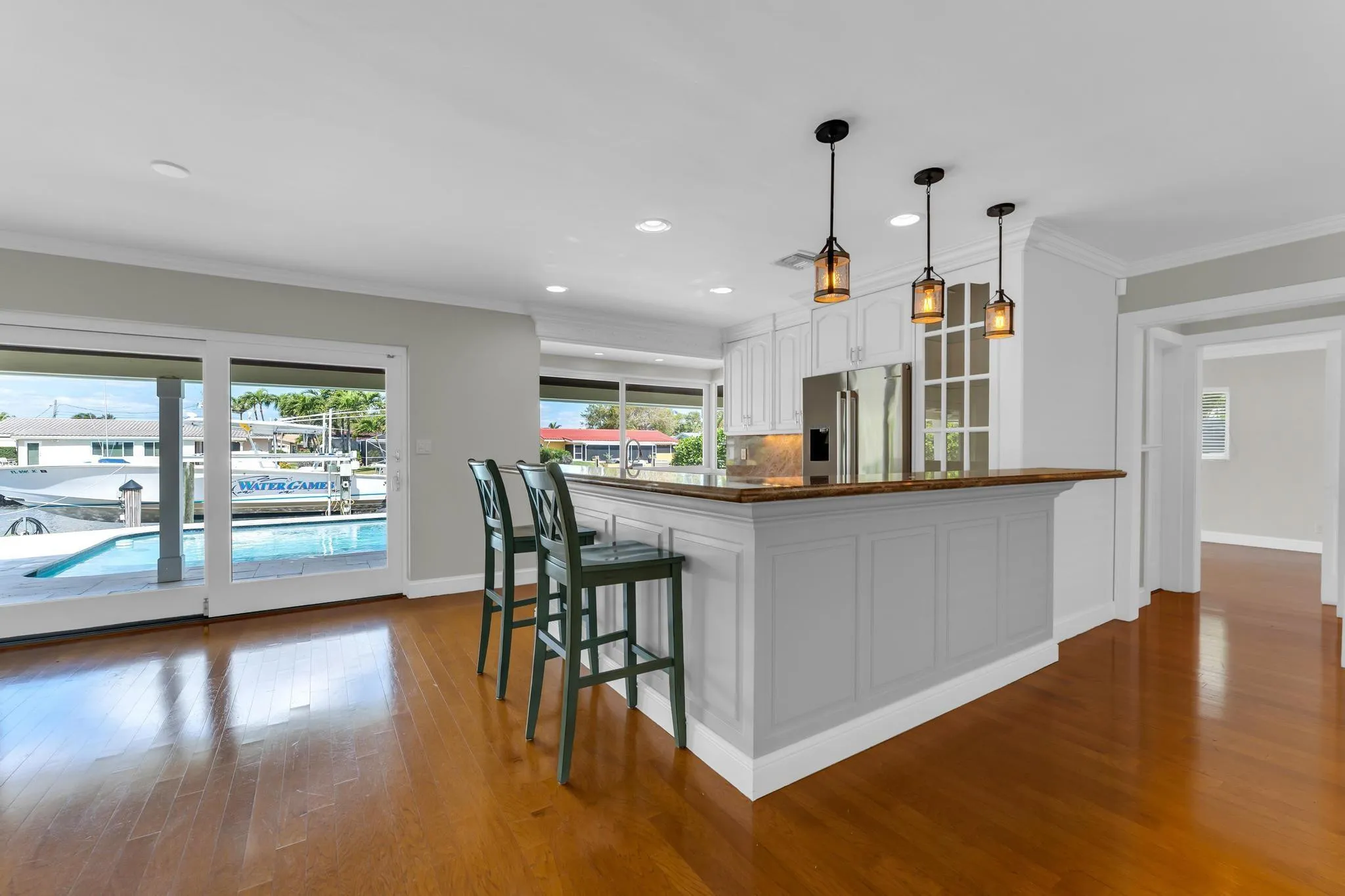Open kitchen