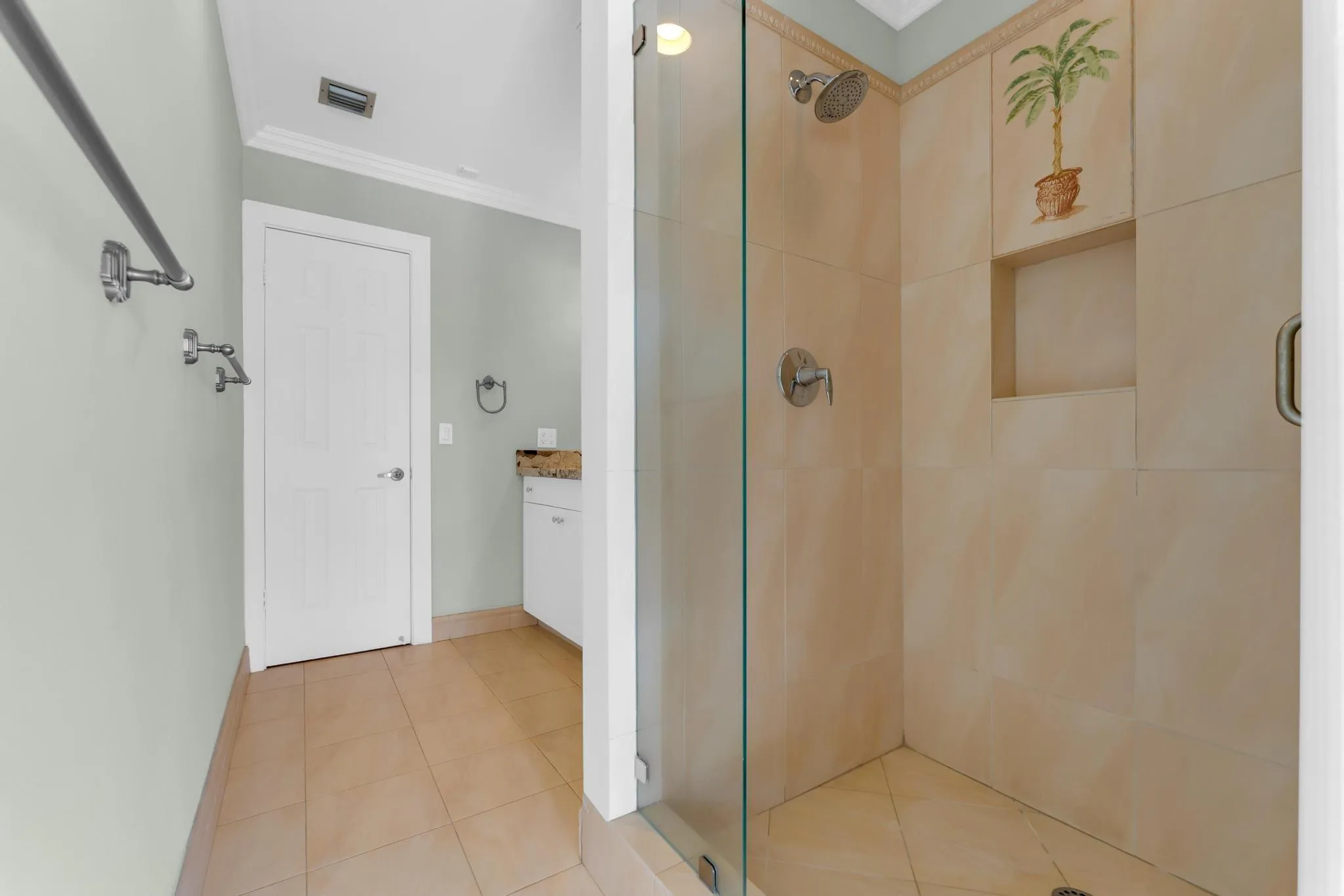 Bathroom 2.