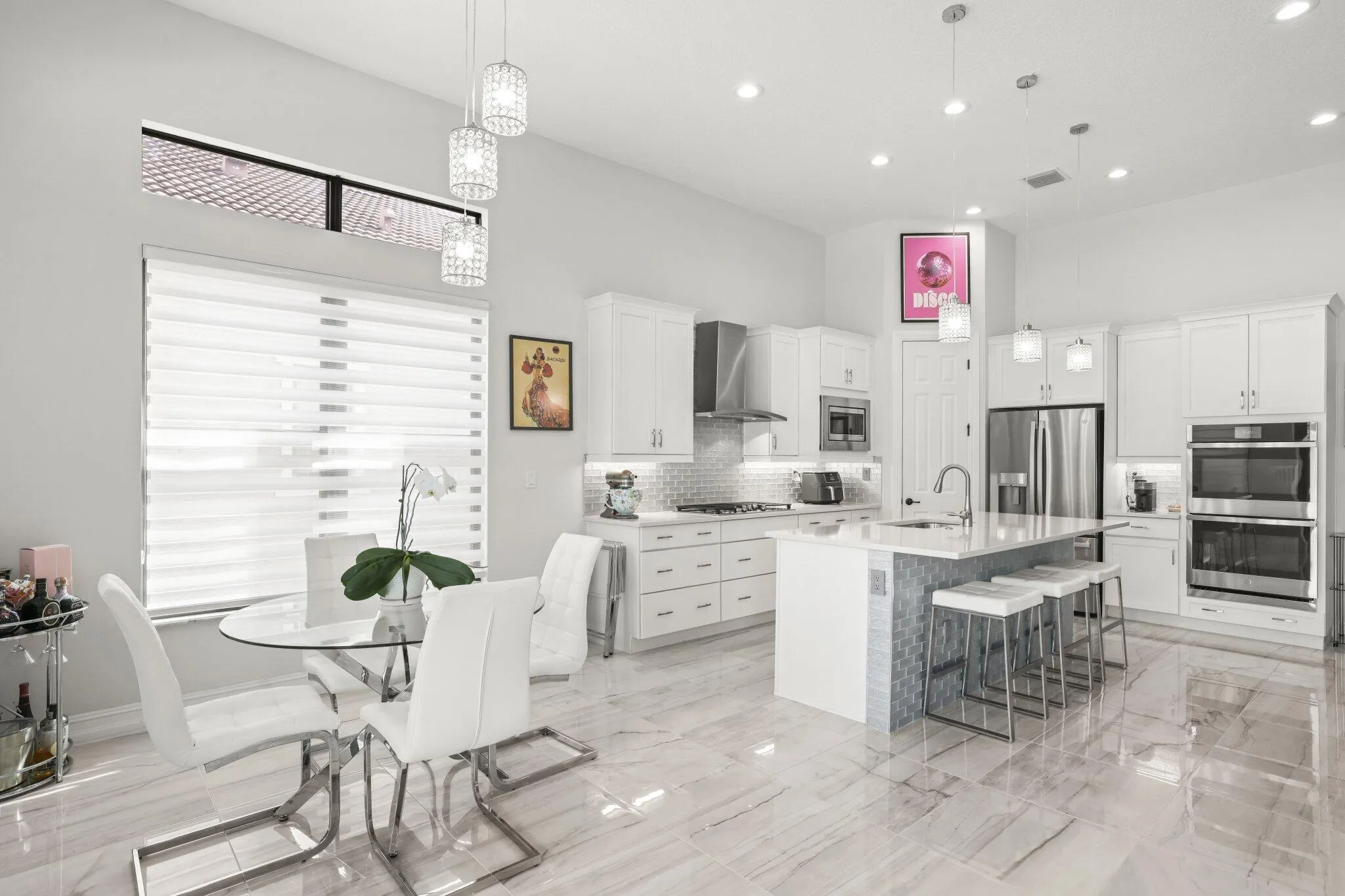 Kitchen / Informal Eating