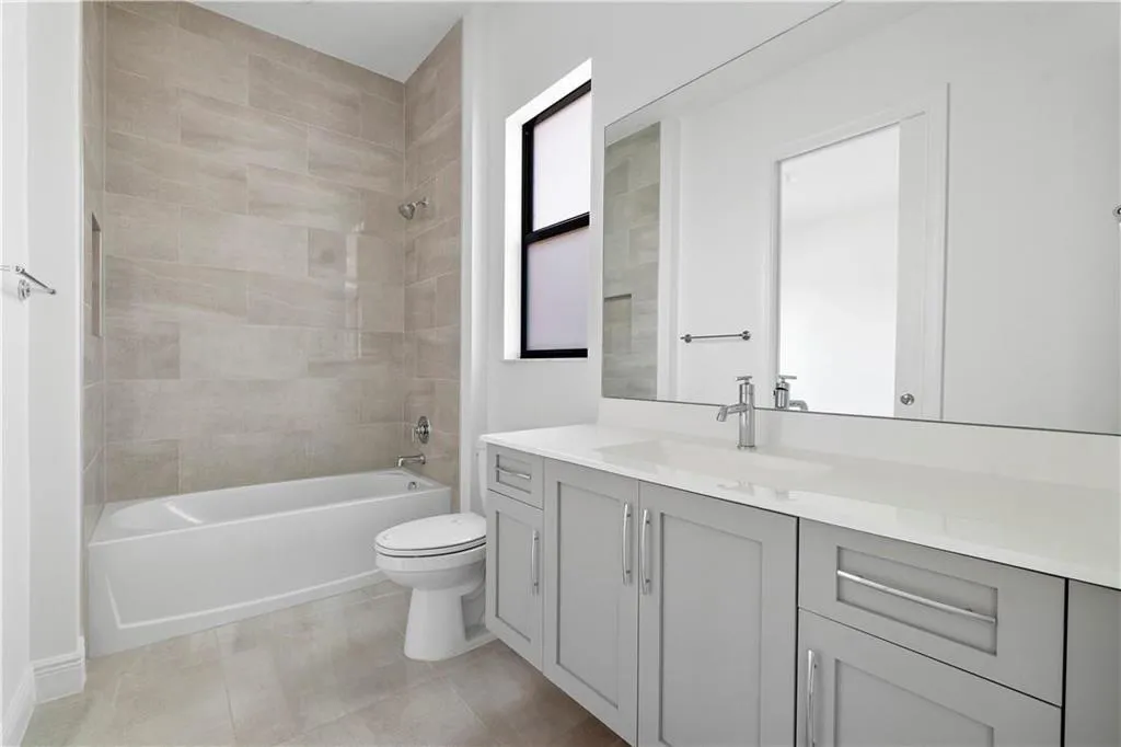 #20 Seondary Bath