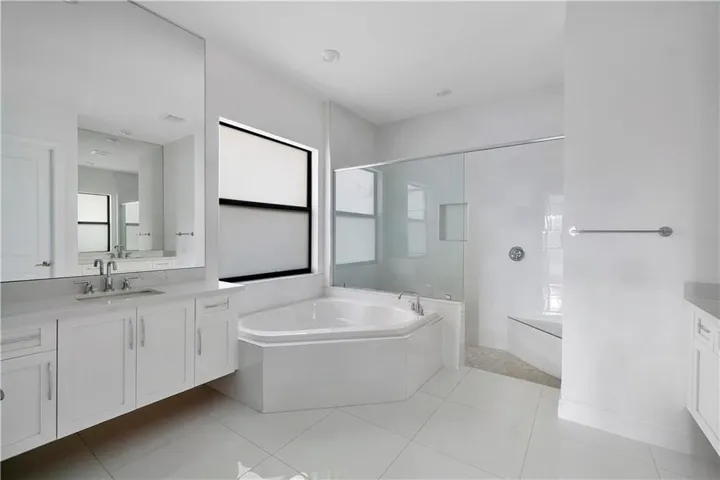 #15 Primary Bath