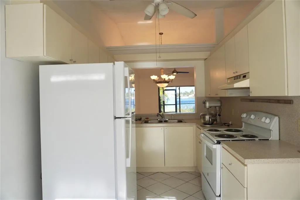 5600 kitchen