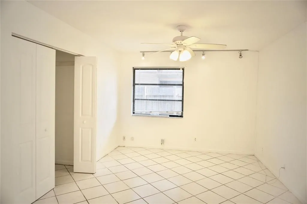 5600 room 2