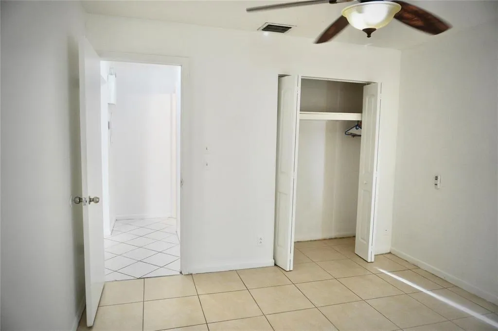 5600 room1