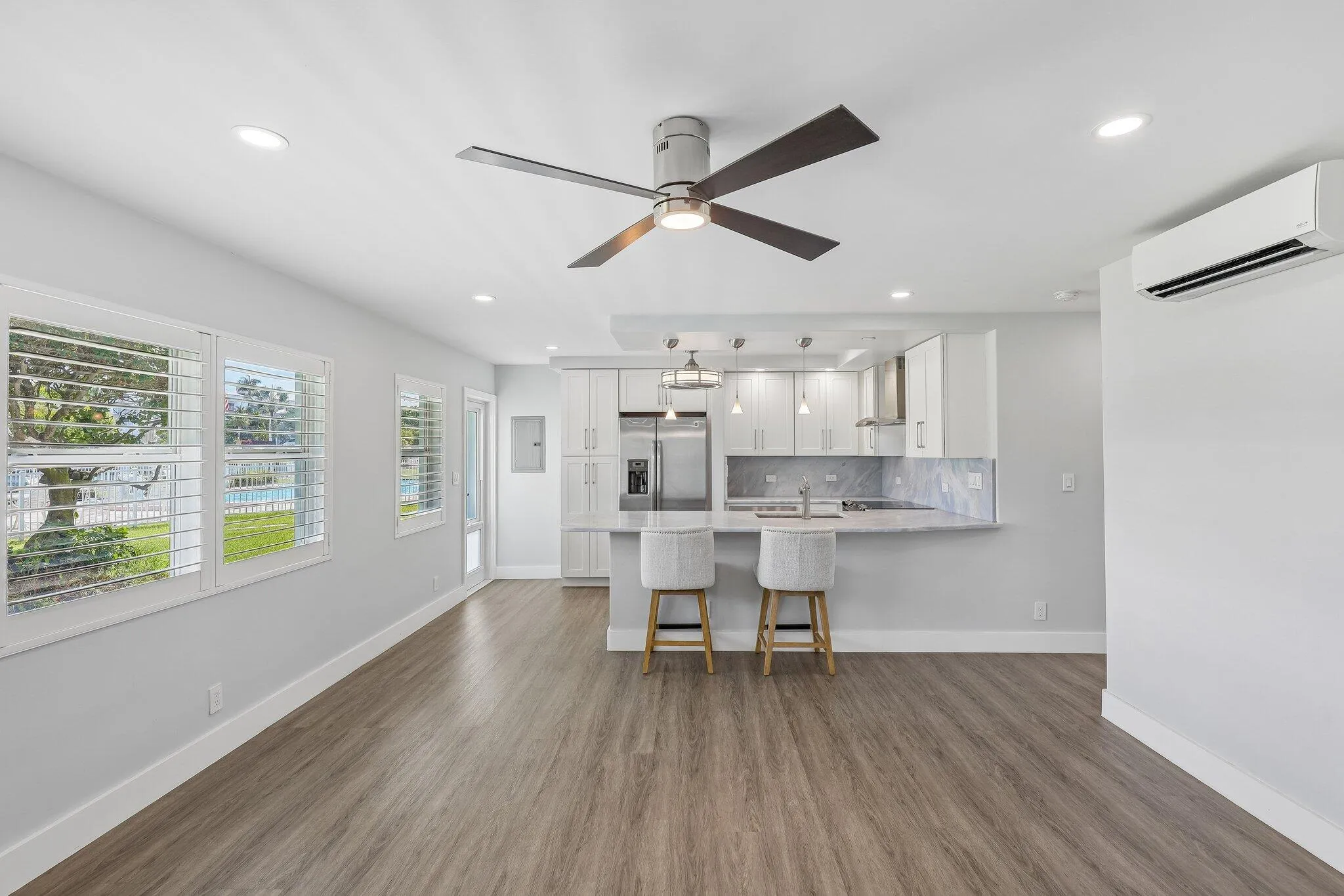 9-web-or-mls-S Ocean Dr 111-S1706-009