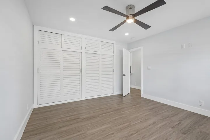 24-web-or-mls-S Ocean Dr 111-S1706-024