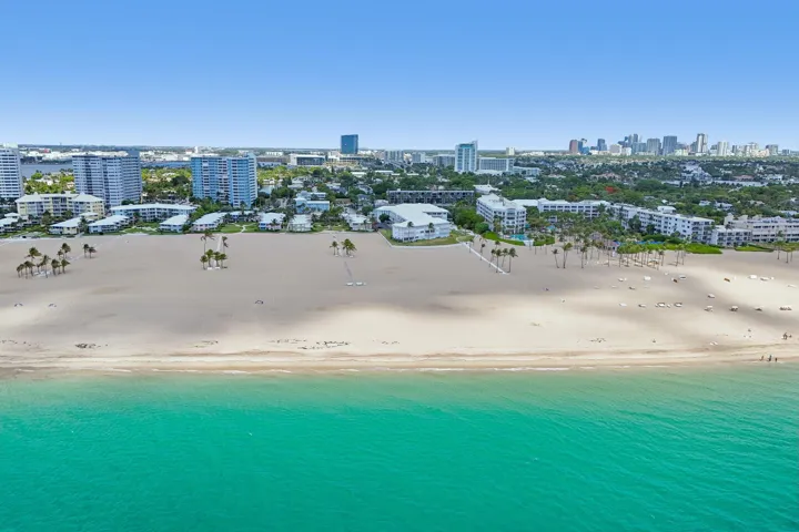 34-web-or-mls-S Ocean Dr 111-S1706-034