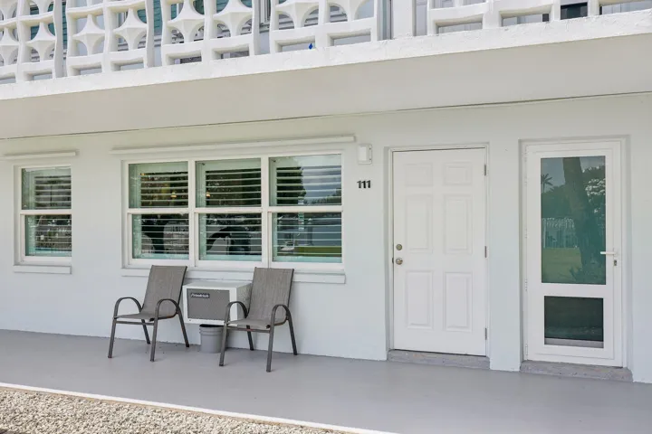6-web-or-mls-S Ocean Dr 111-S1706-006