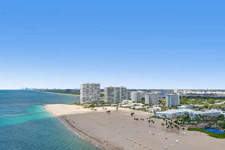 35-web-or-mls-S Ocean Dr 111-S1706-035