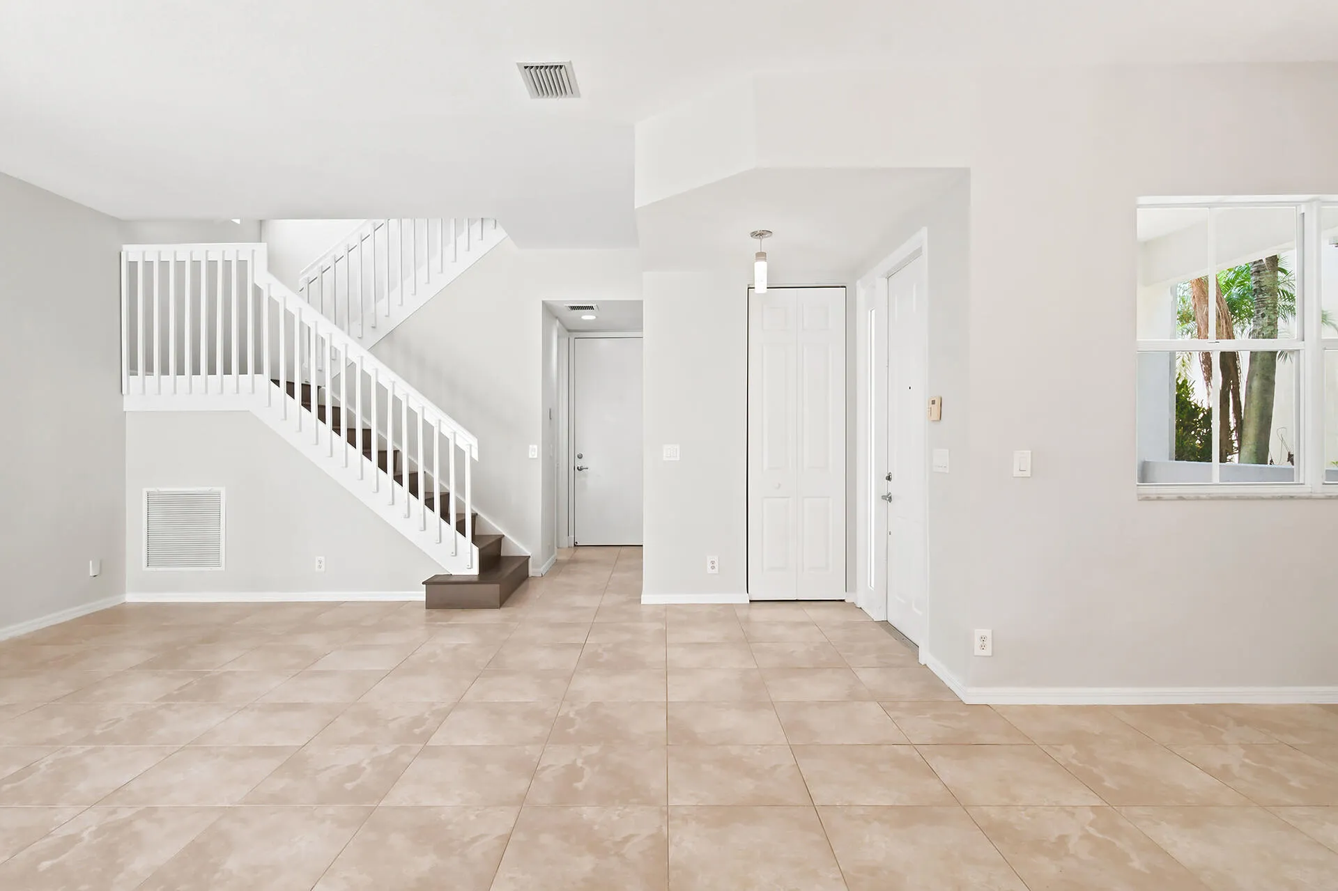 207-ISLE-VERDE-WAY-33418-017