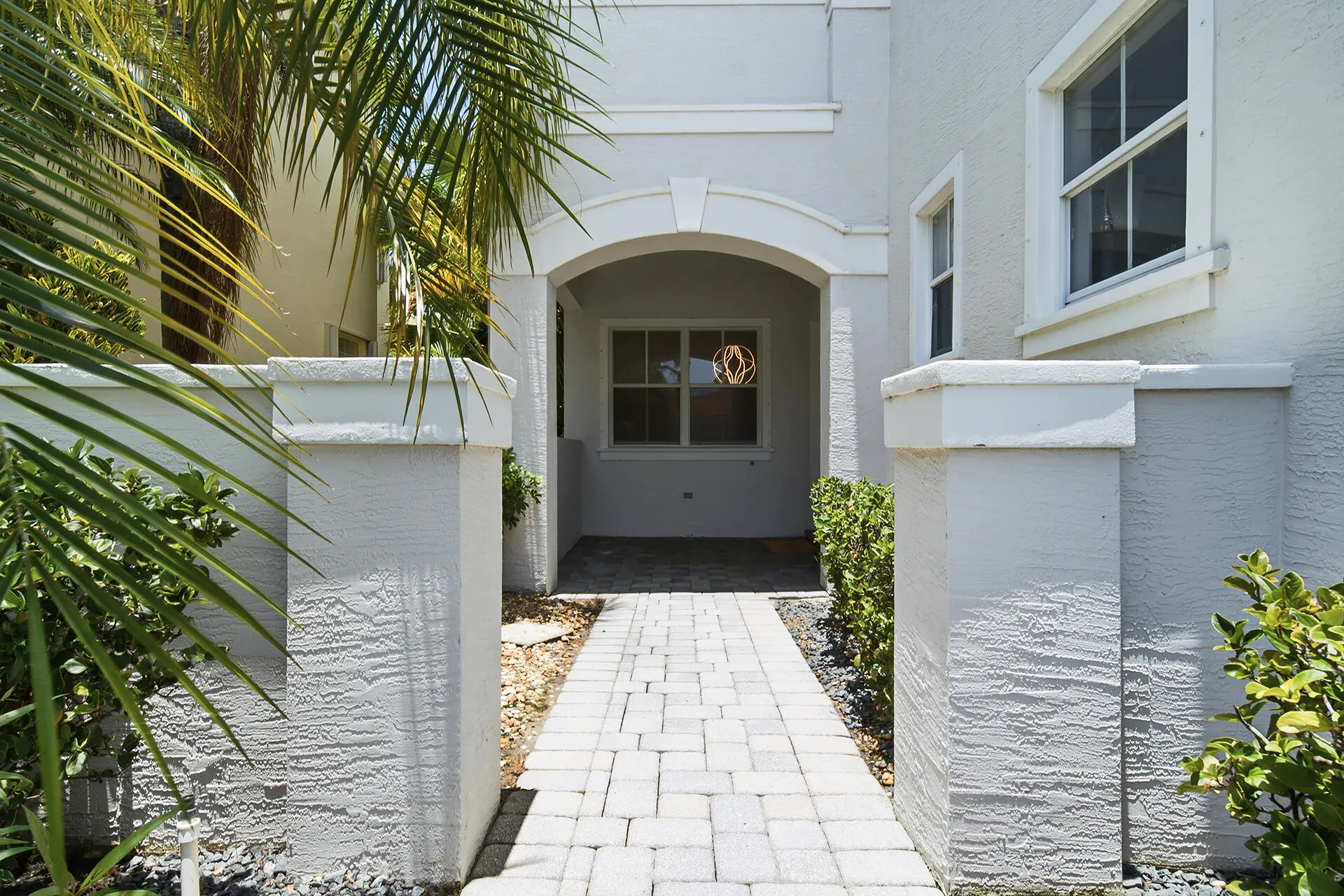 207-ISLE-VERDE-WAY-33418-009