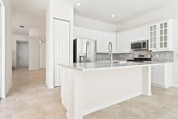 207-ISLE-VERDE-WAY-33418-023