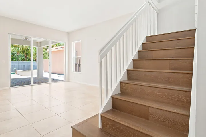 207-ISLE-VERDE-WAY-33418-040