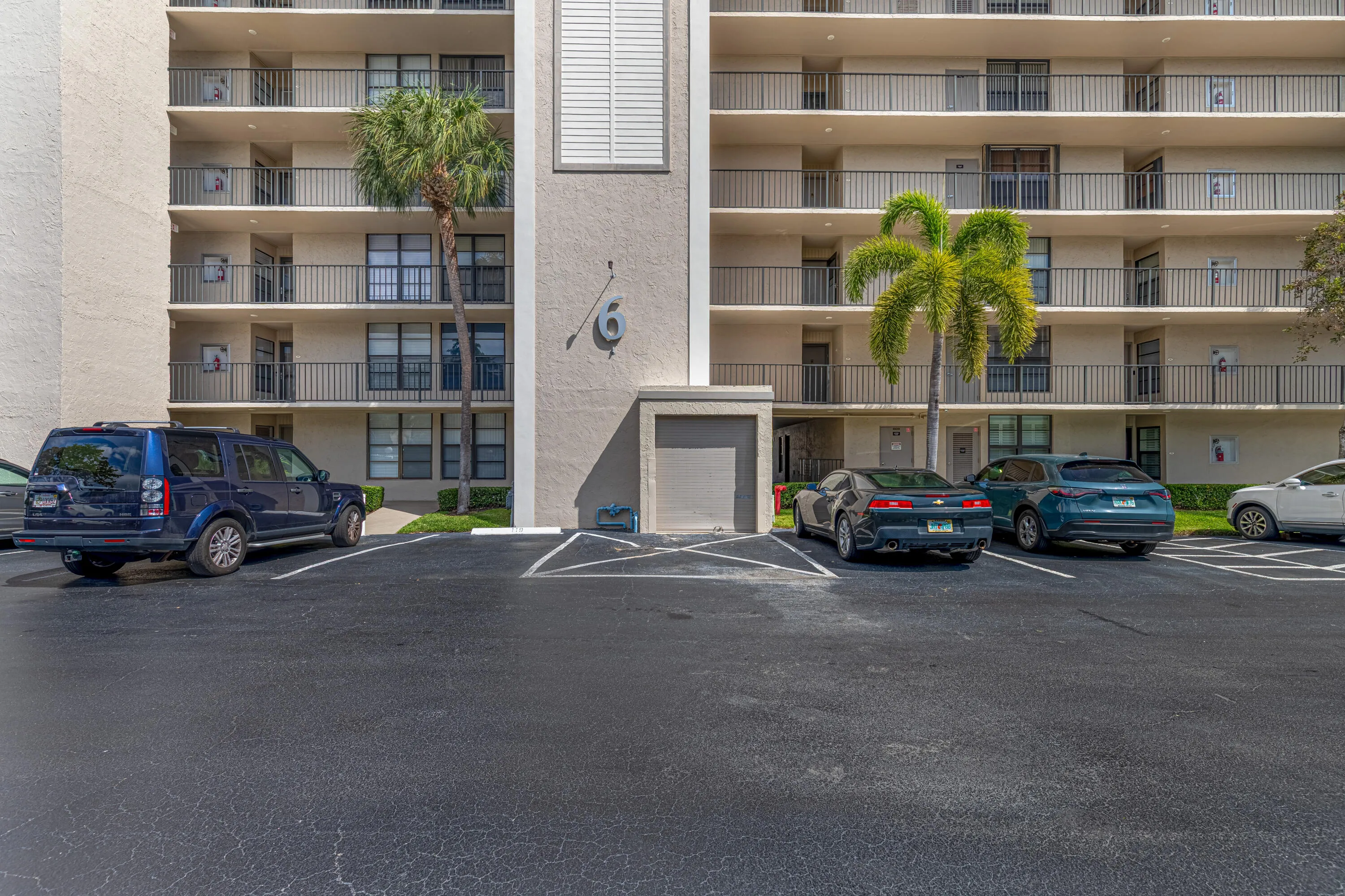 Boca Raton waterfront condo building fro