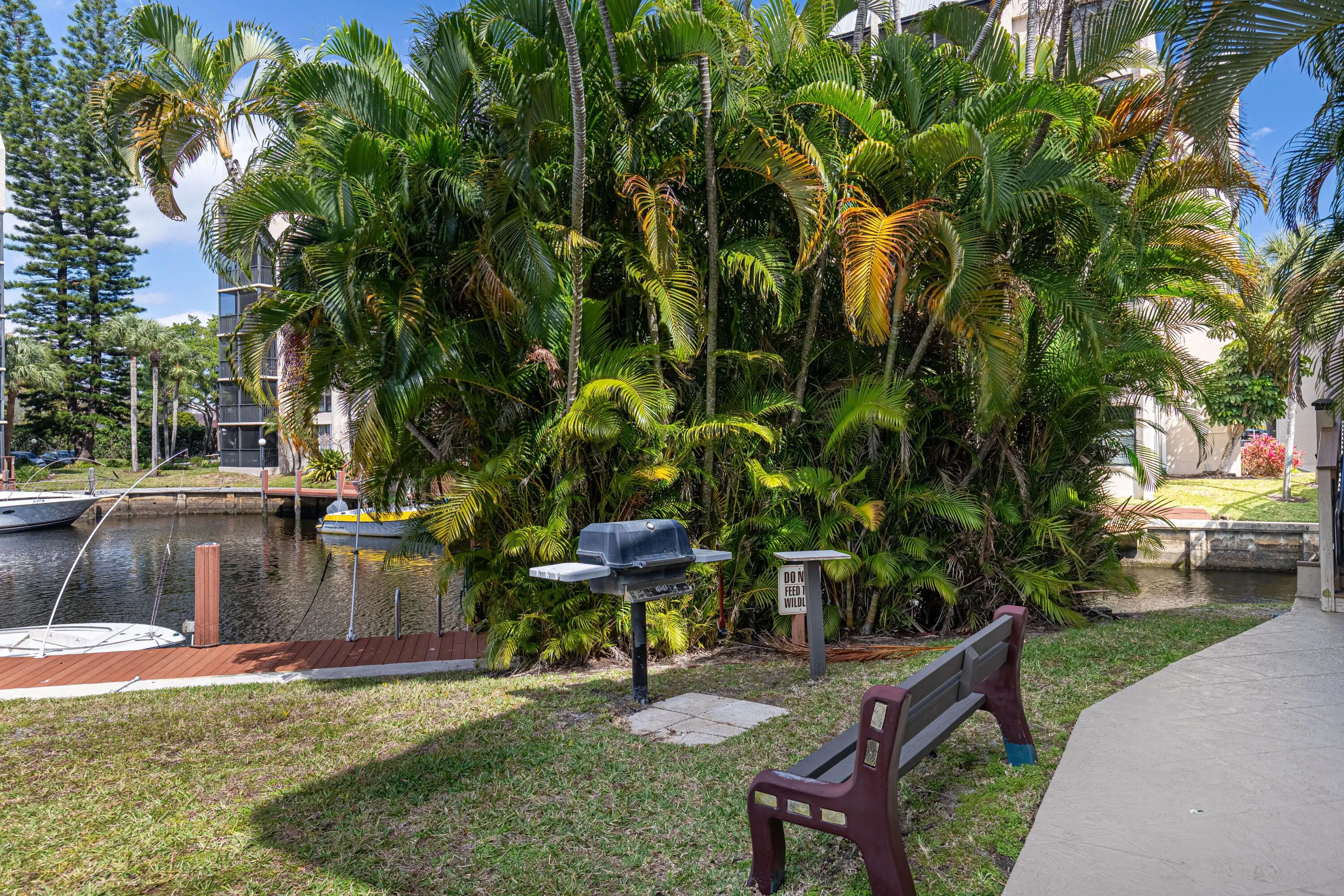 Boca Raton waterfront condo outdoor gril