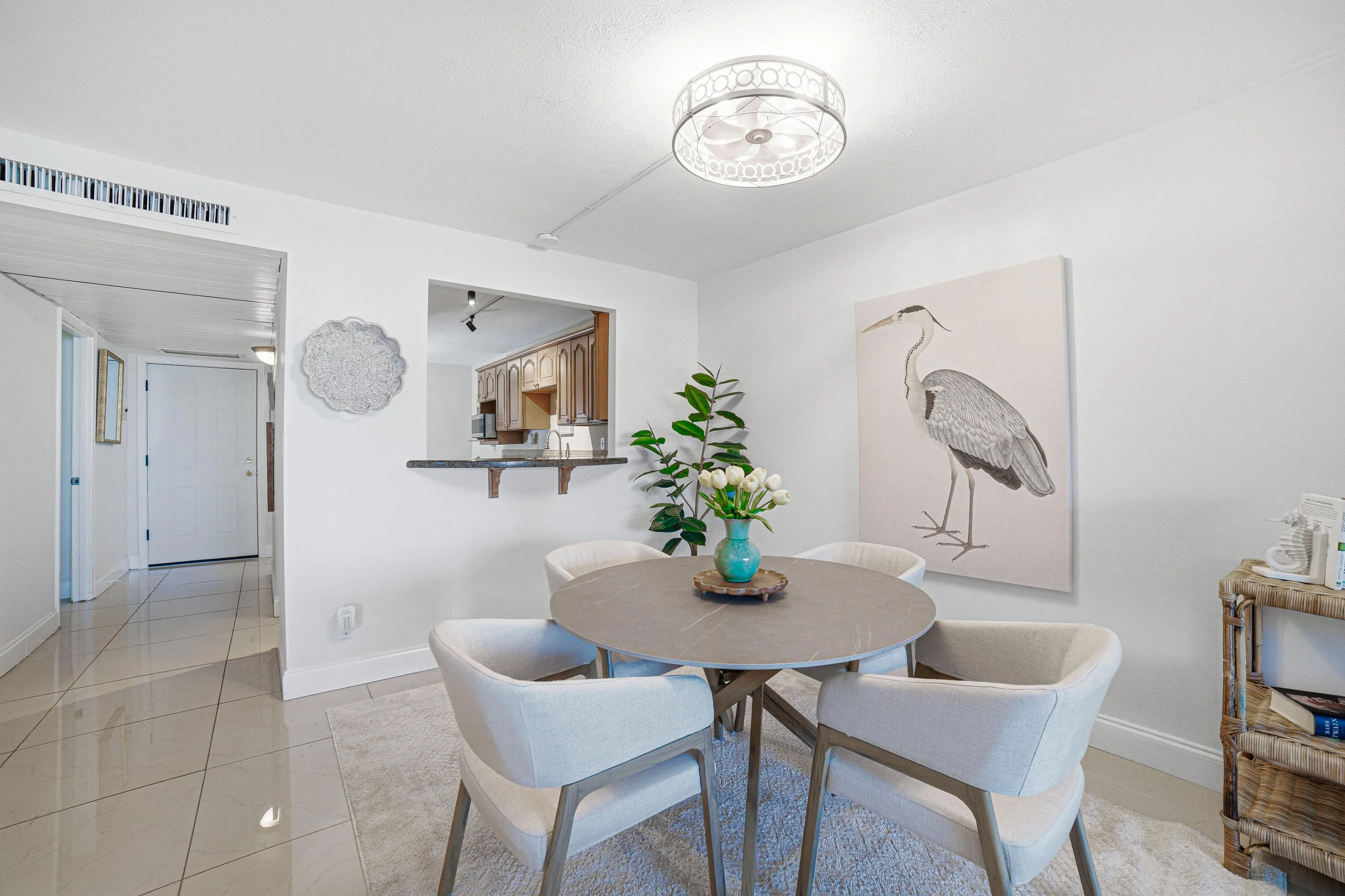 Dining area - Boca raton waterfront cond