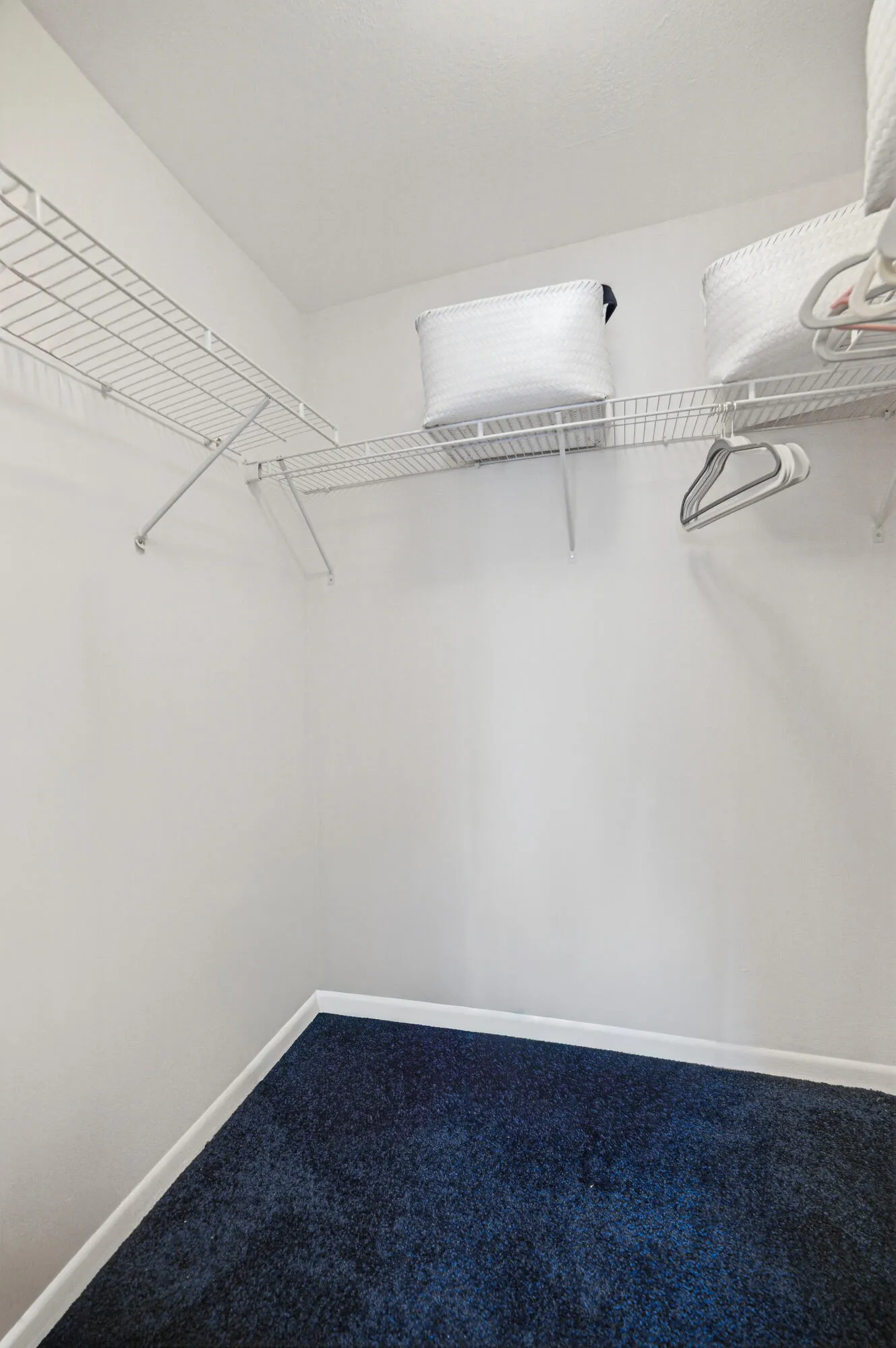 Master Bedroom walk in closet - Boca wat