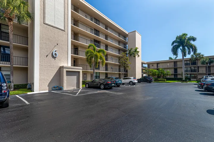 Boca raton waterfront condo Building fro