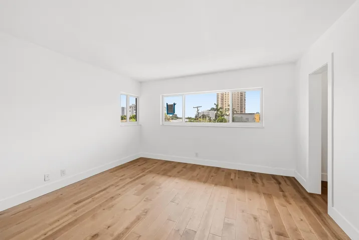 09_bedroom