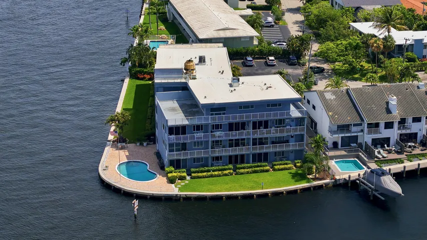 32_aerial view