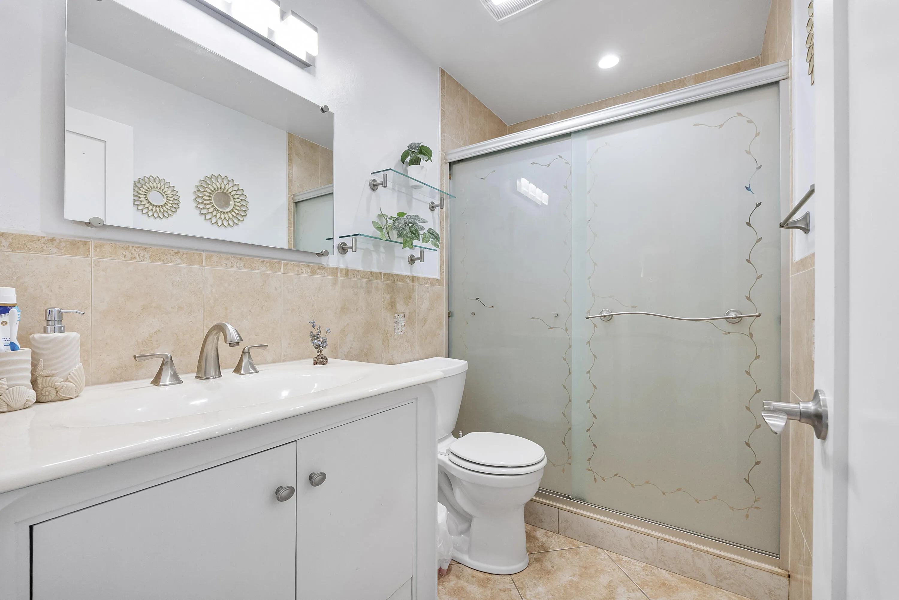 15681 Dover Ct_018