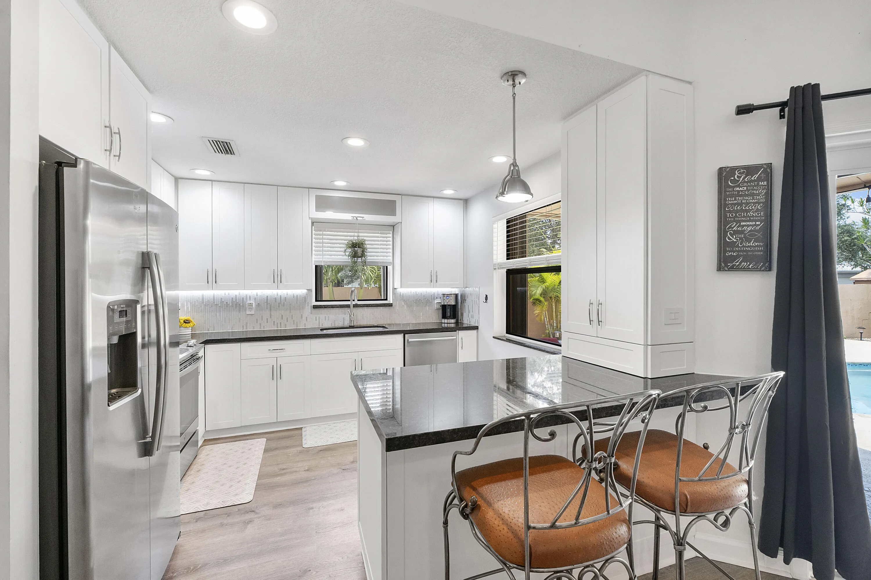15681 Dover Ct_040
