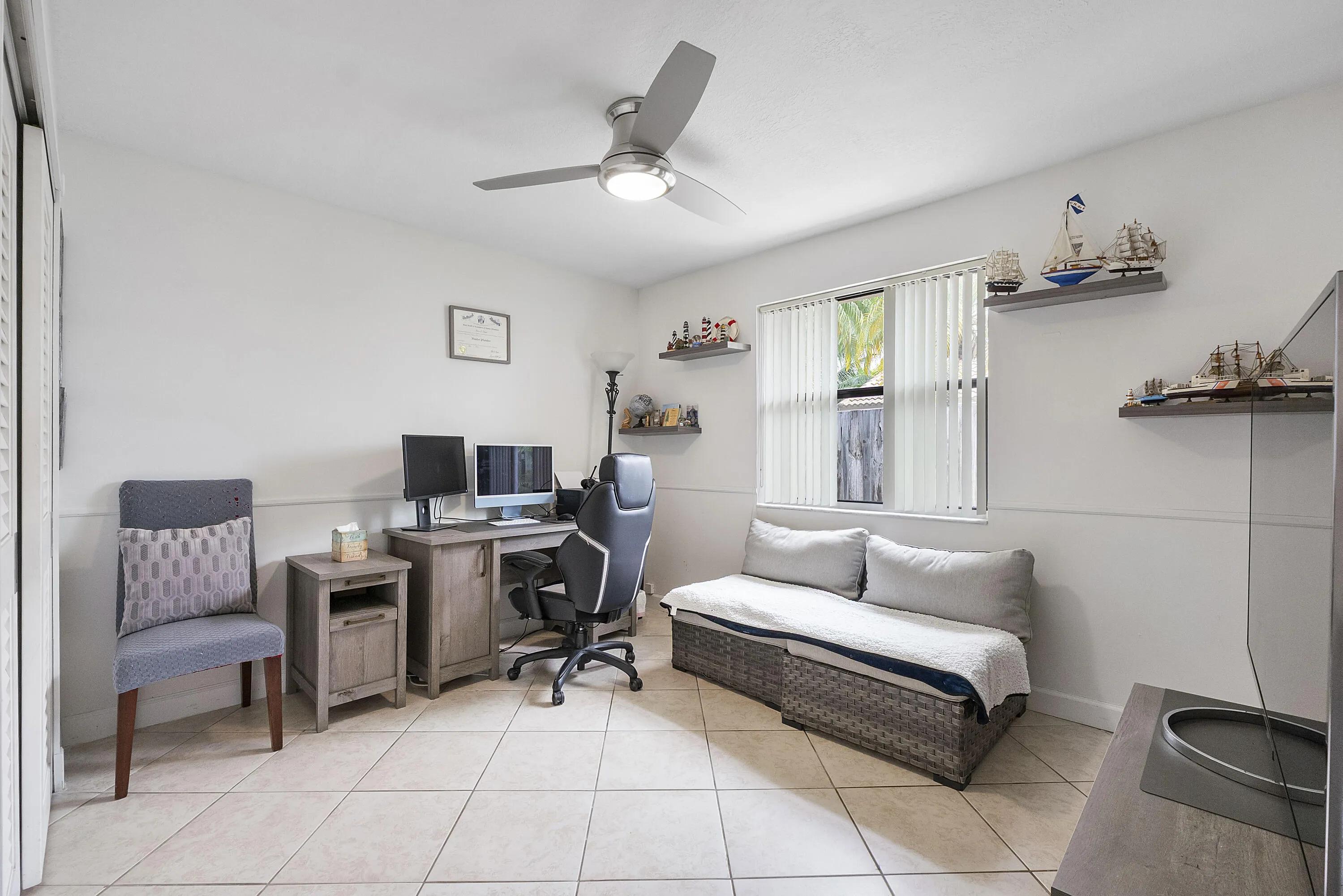 15681 Dover Ct_020