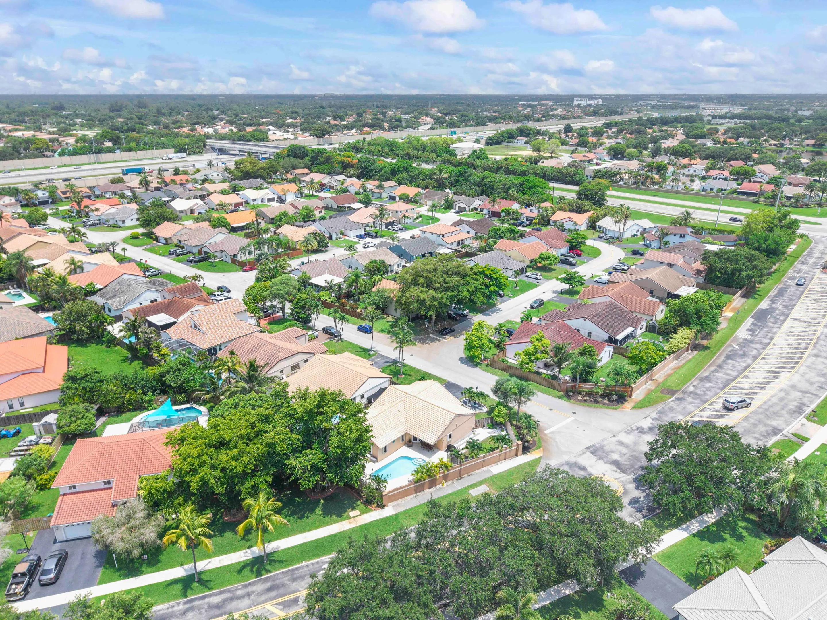 15681 Dover Ct_014