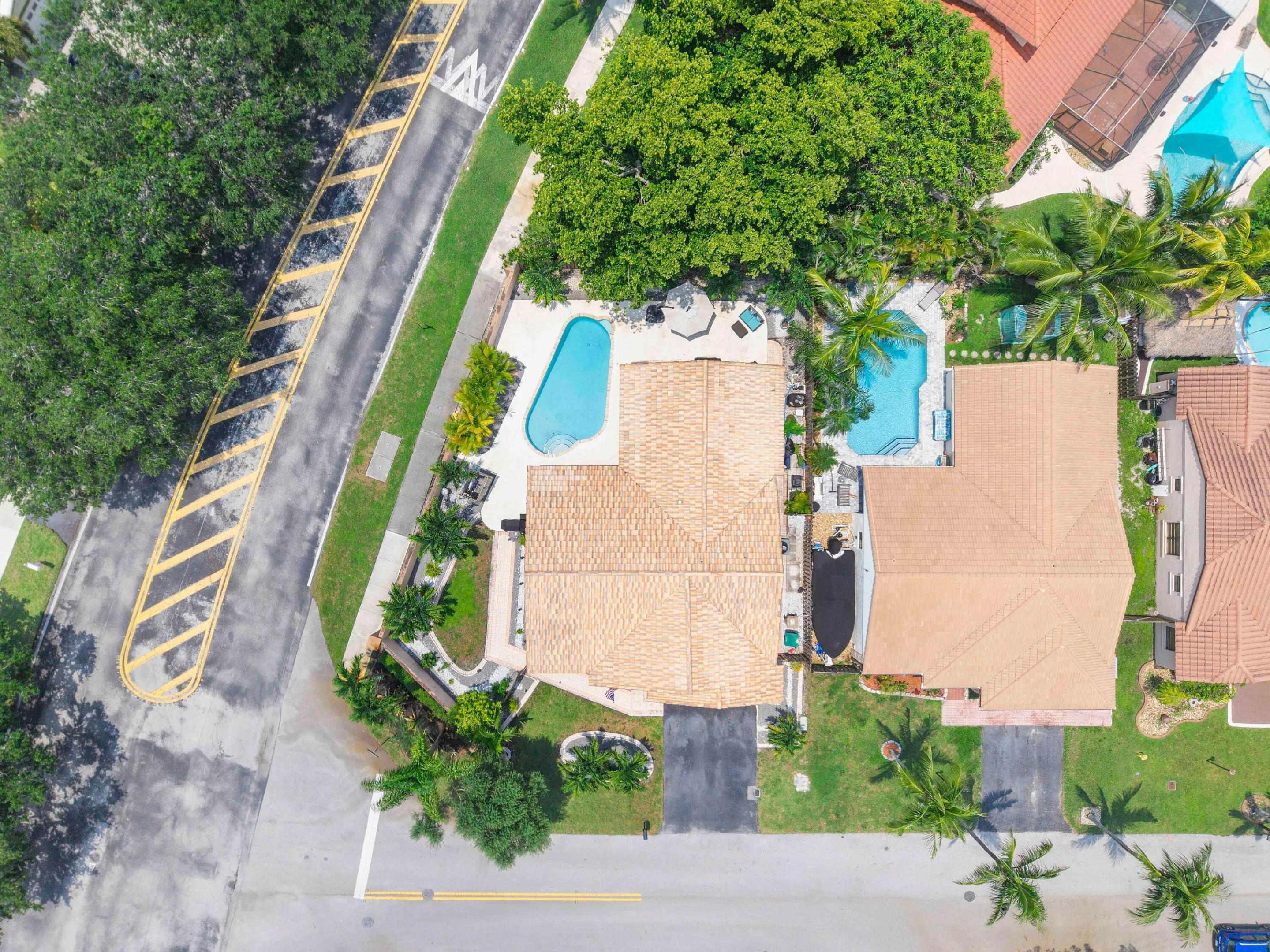 15681 Dover Ct_013
