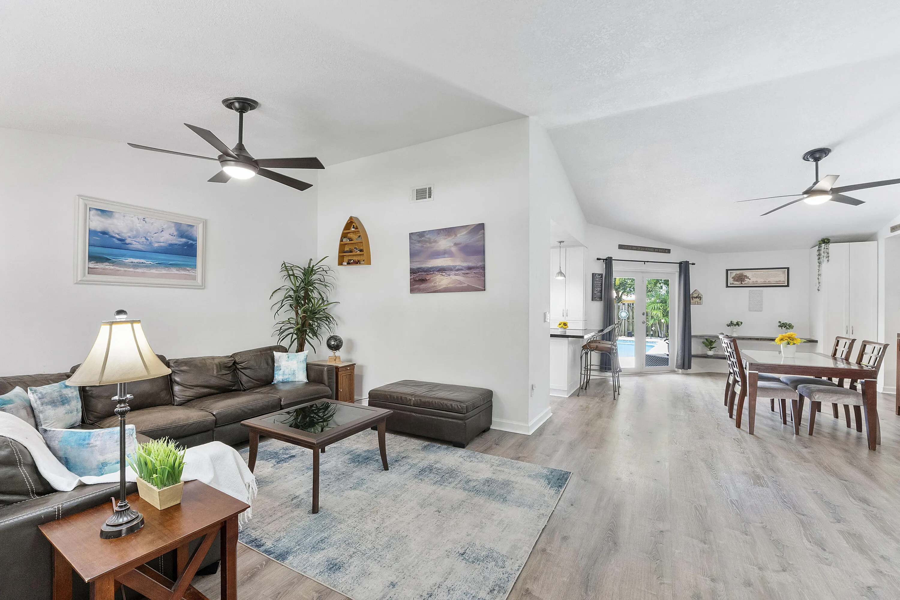 15681 Dover Ct_031