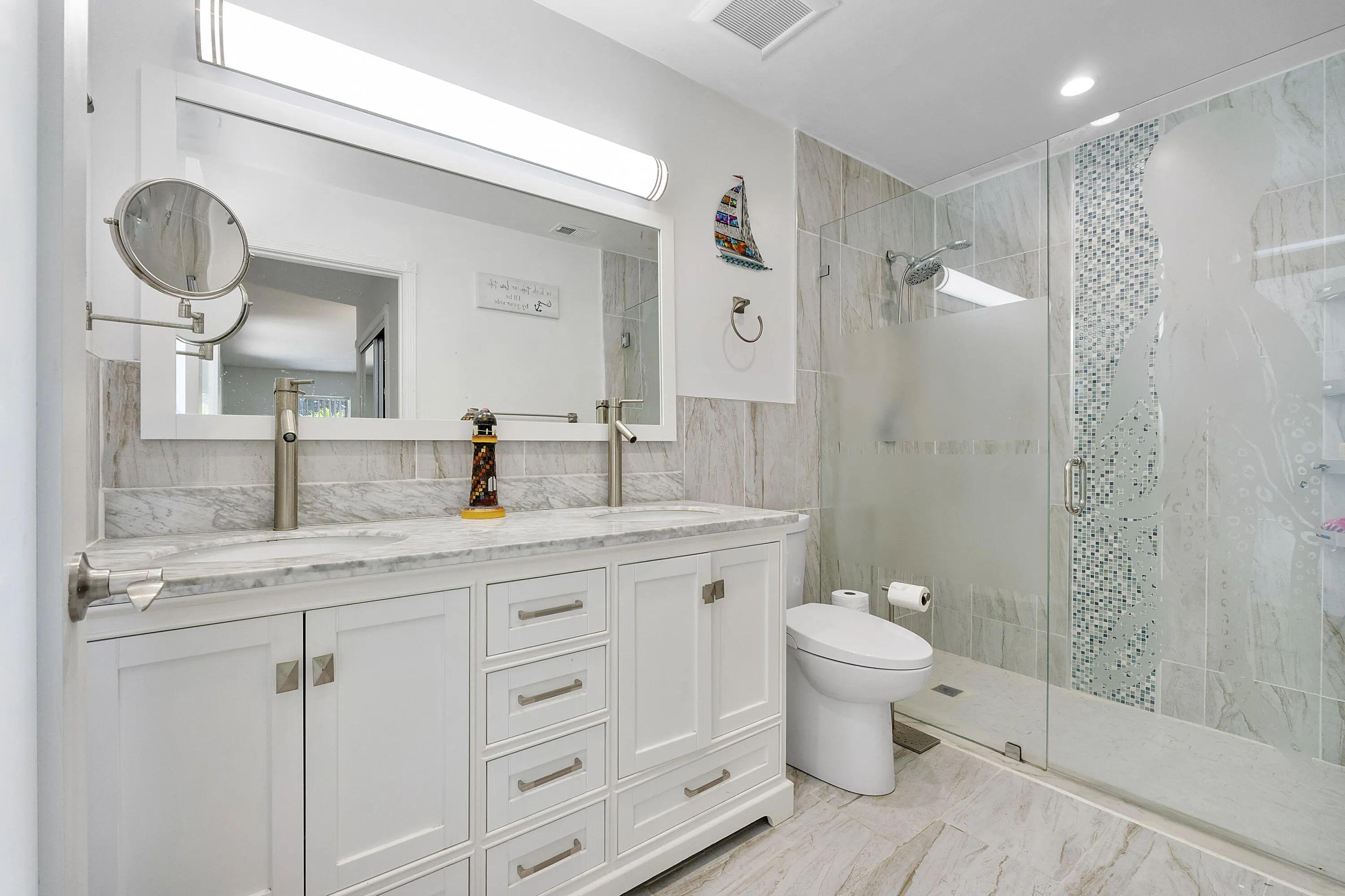 15681 Dover Ct_024