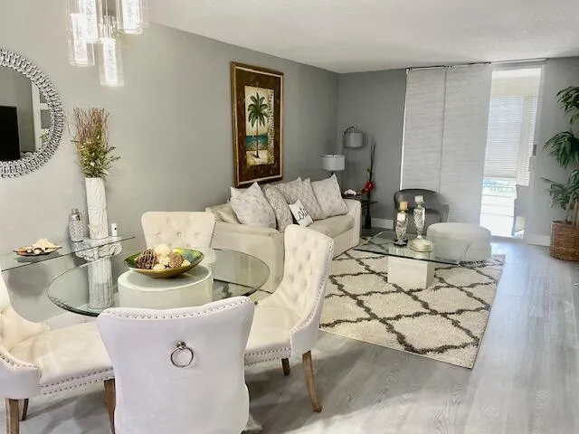 DINING/LIVING