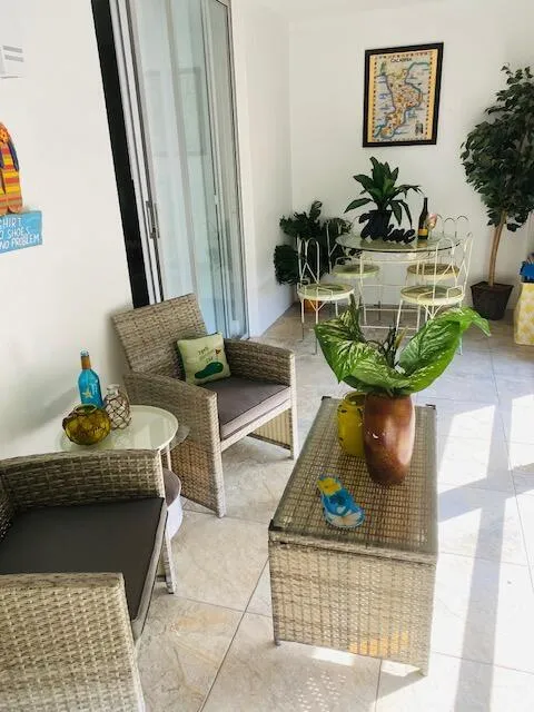 LANAI RELAXING AREA