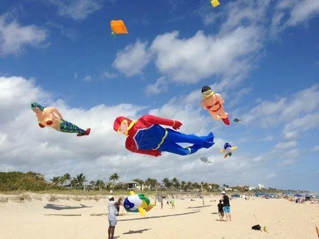 DELRAY KITES