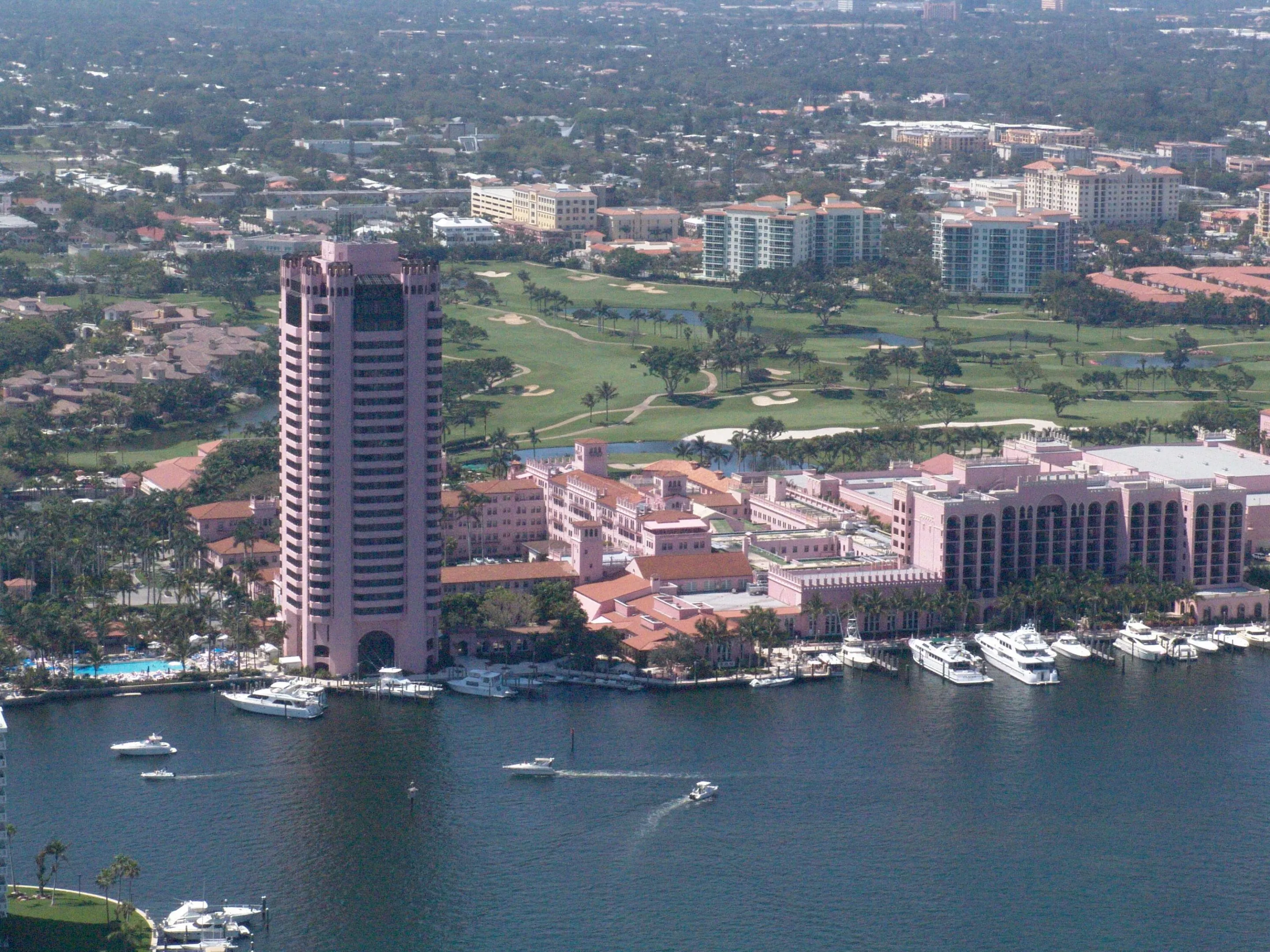 BOCA HOTEL