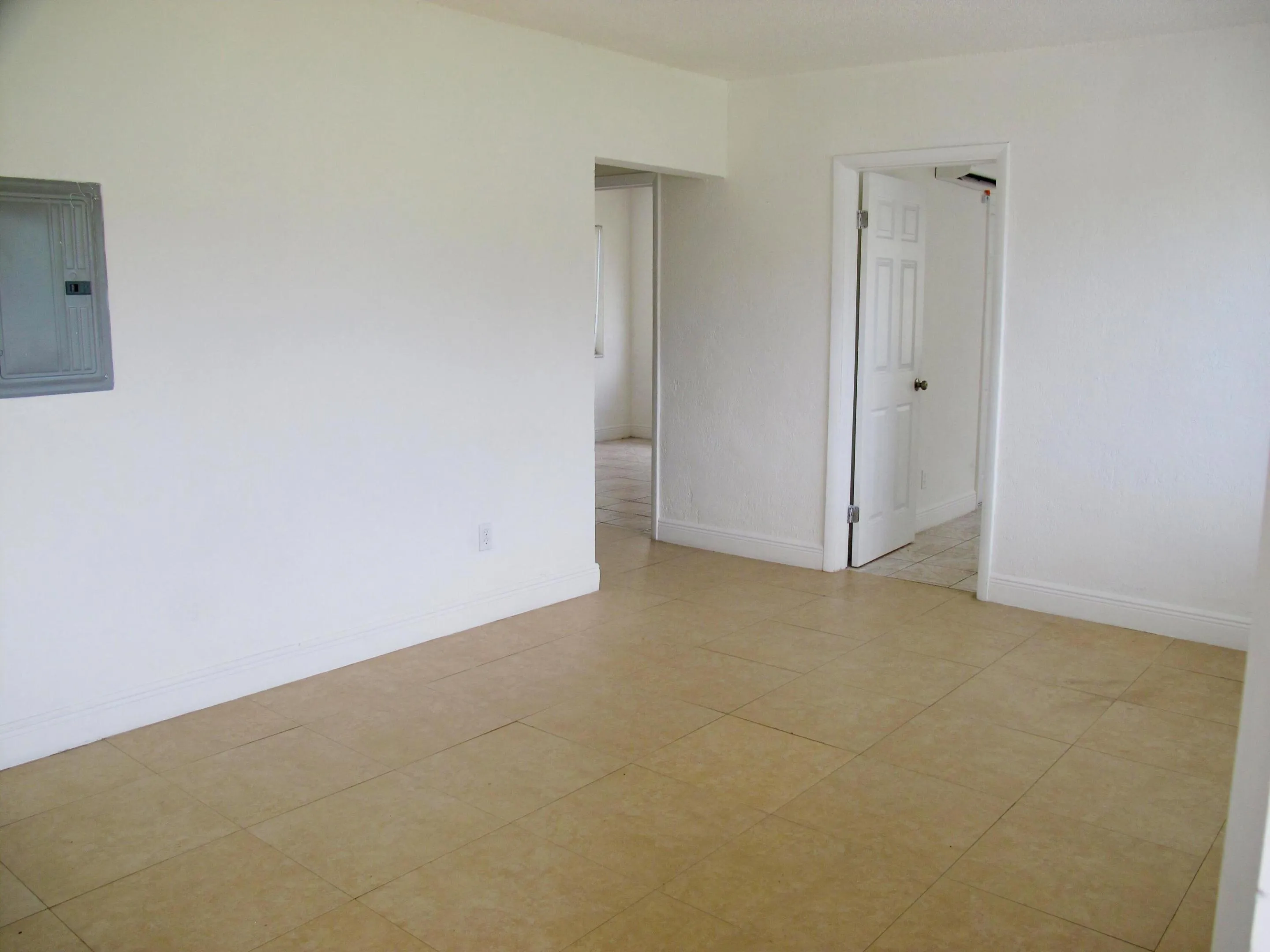4-Living-Dining room