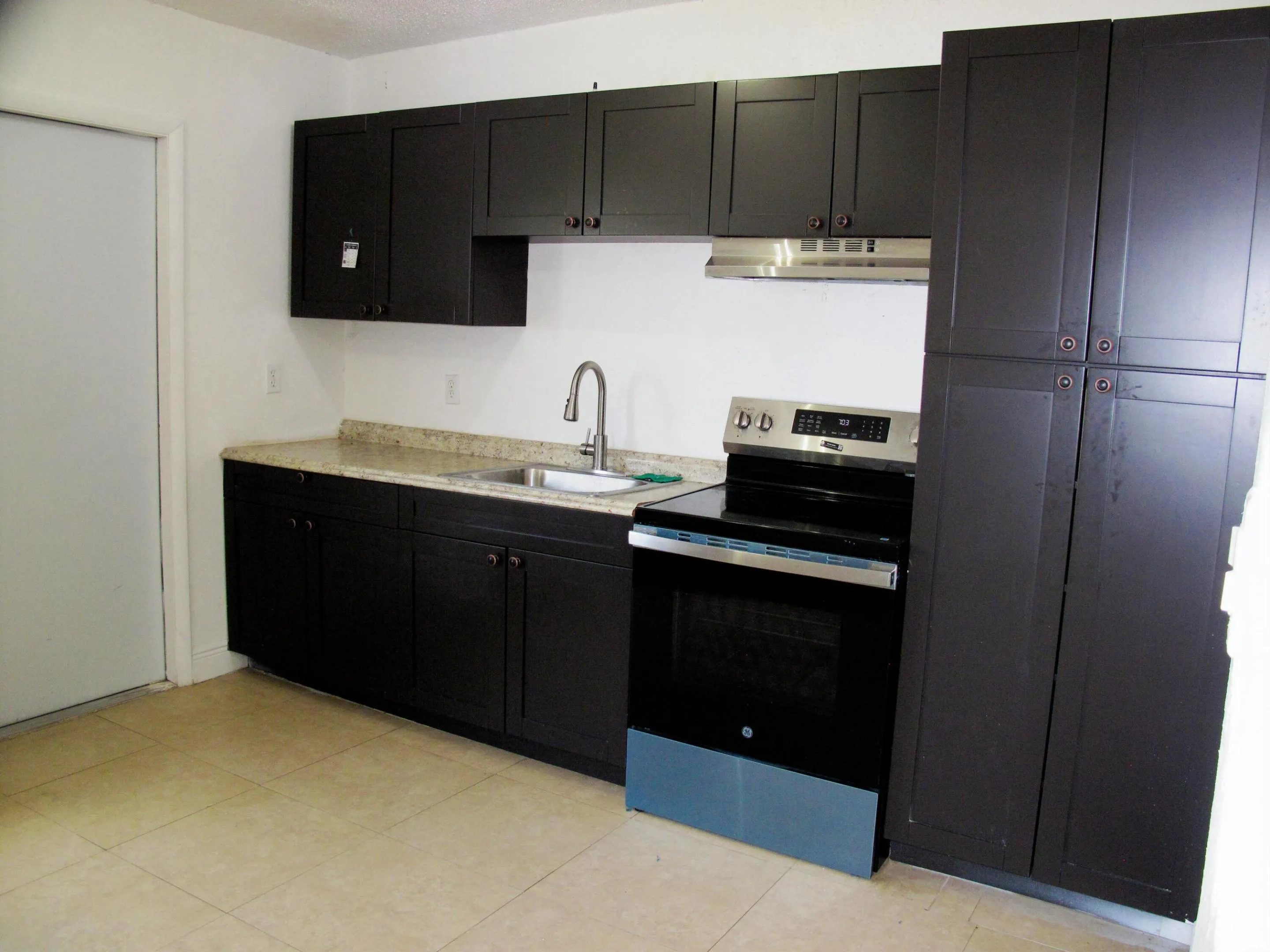 14-Kitchen