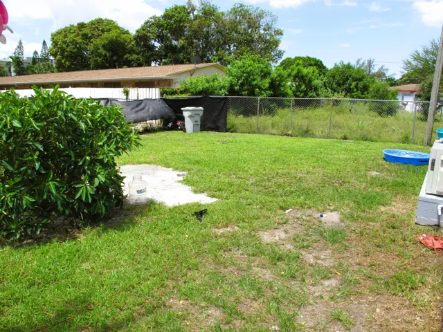 20-Backyard