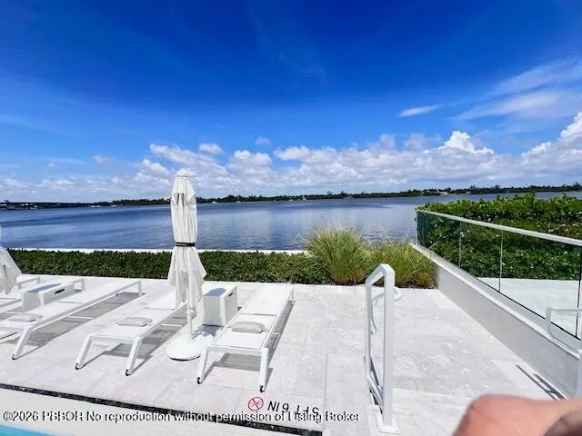 Pool on Intercoastal